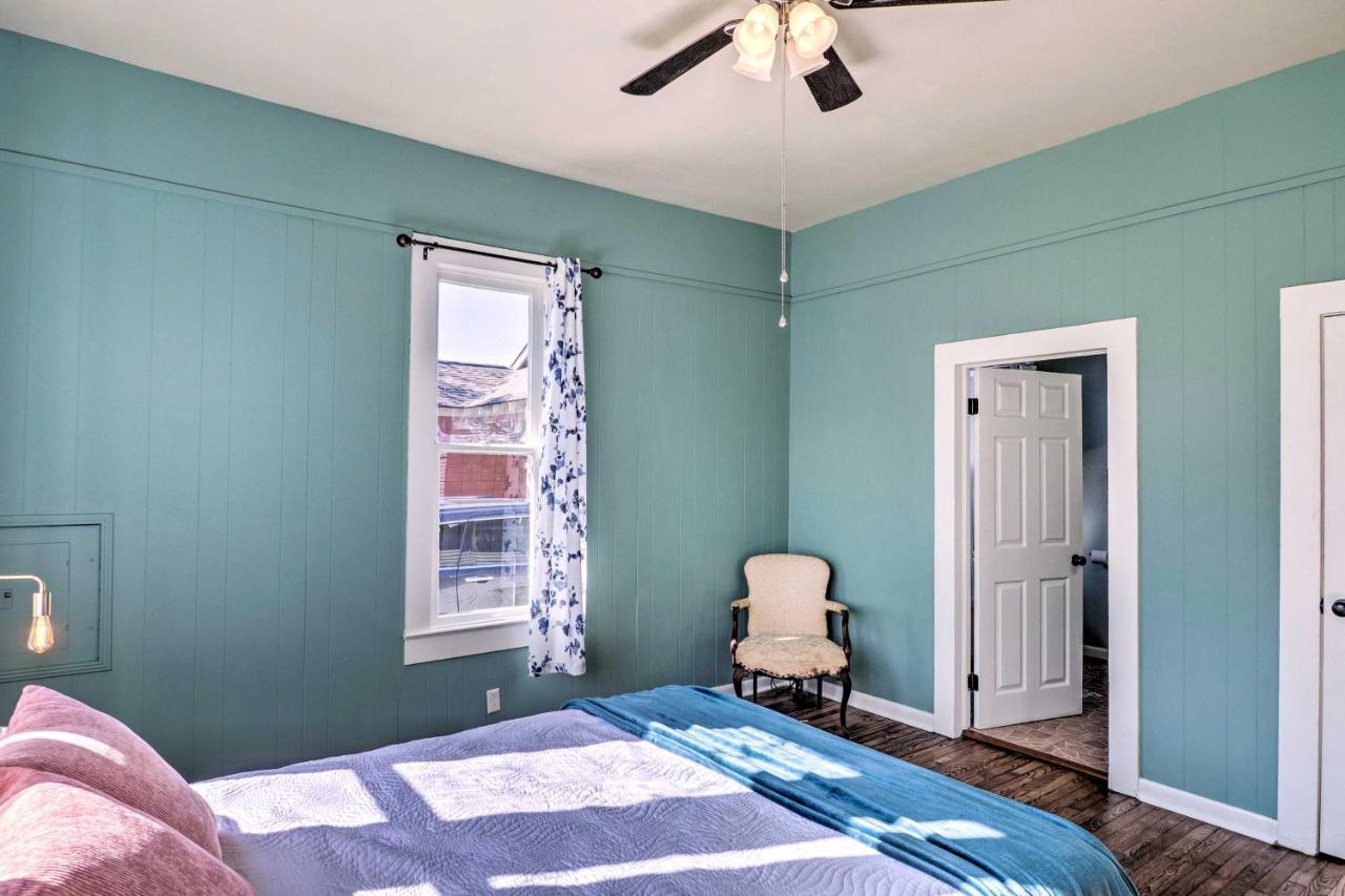 Lake Charles Cottage With Fireplace And Yard! Exterior foto